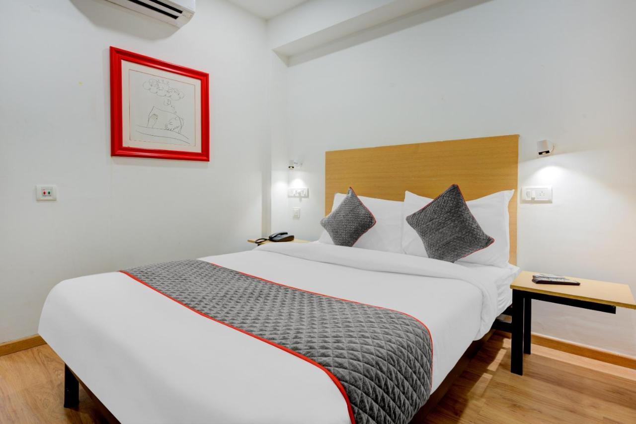 Oyo Townhouse 74871 Thoraipakkam Ξενοδοχείο Τσενάι Εξωτερικό φωτογραφία