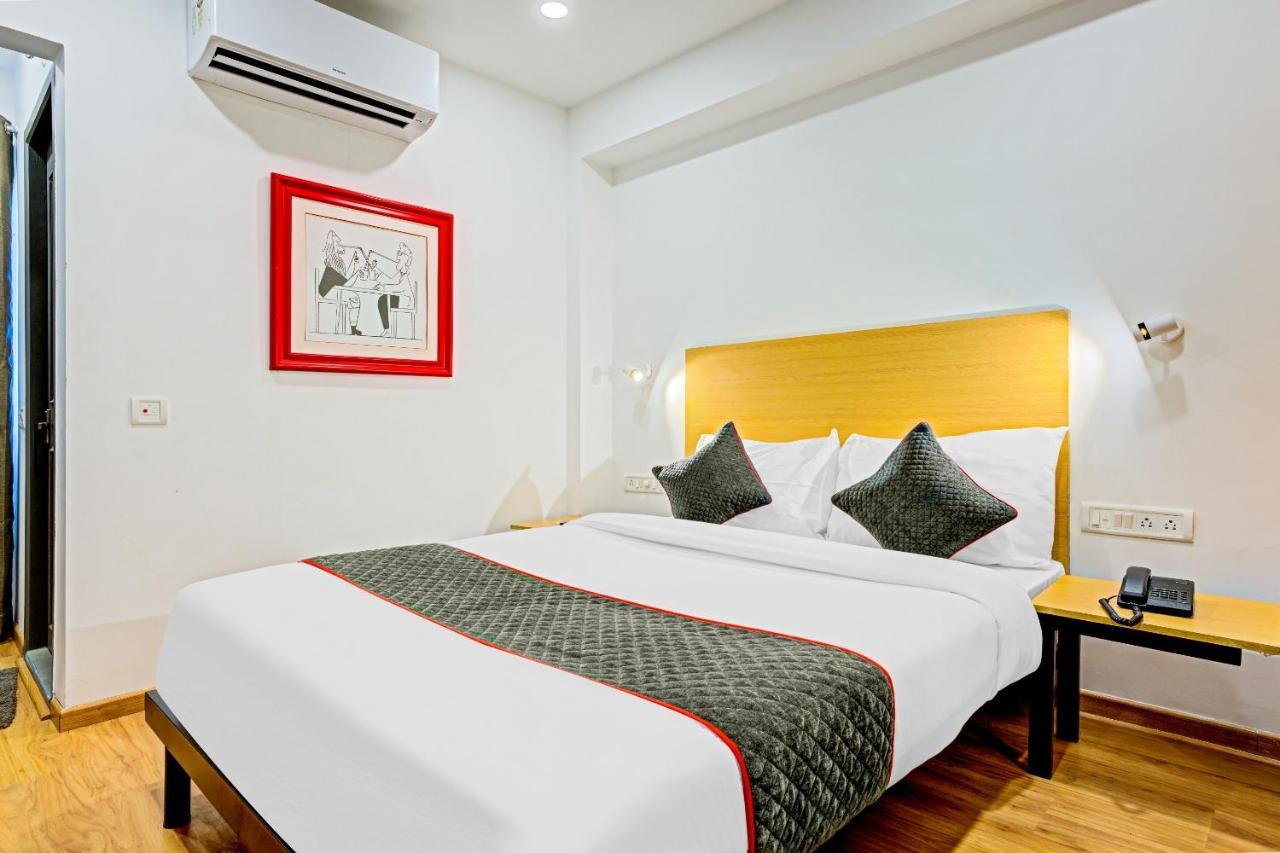 Oyo Townhouse 74871 Thoraipakkam Ξενοδοχείο Τσενάι Εξωτερικό φωτογραφία